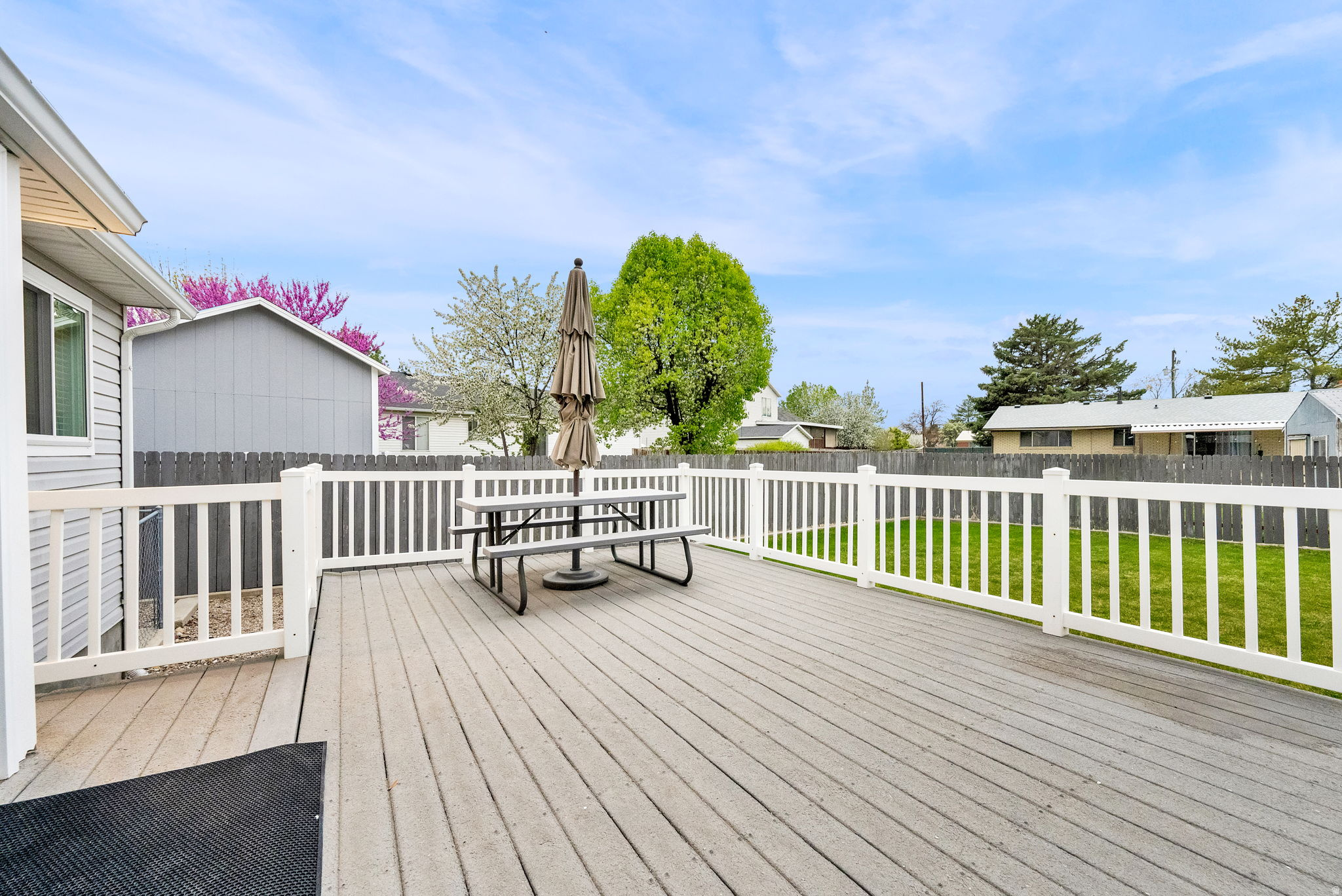 APPLE HOLLOW - Residential