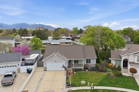 Tiny photo for 4750 S DUTCH APPLE CV W, Taylorsville, UT 84129 (MLS # 2147575)