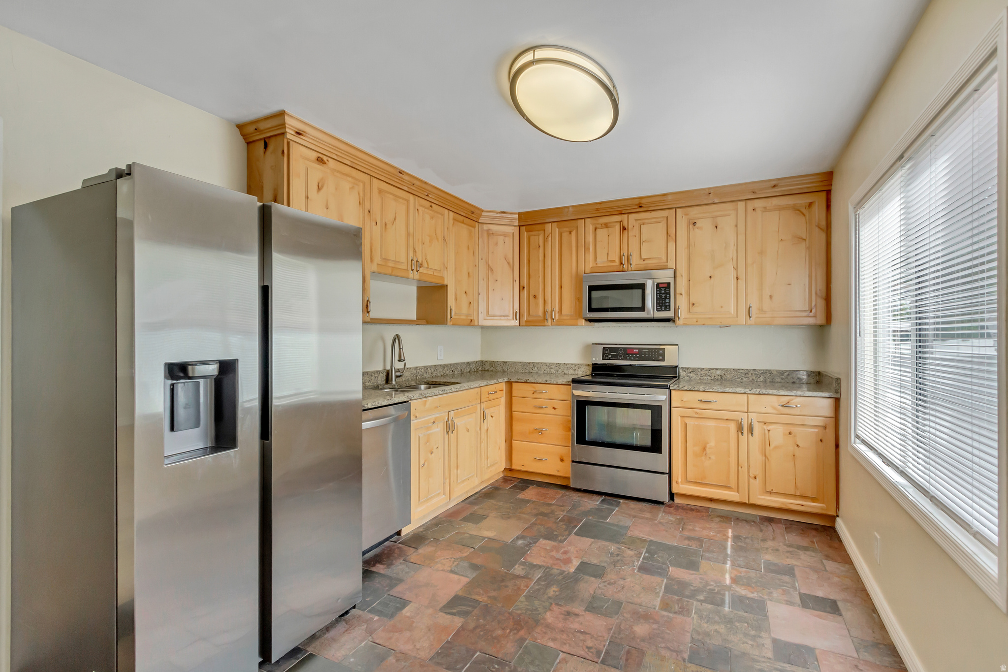 CANYON RIM - Residential