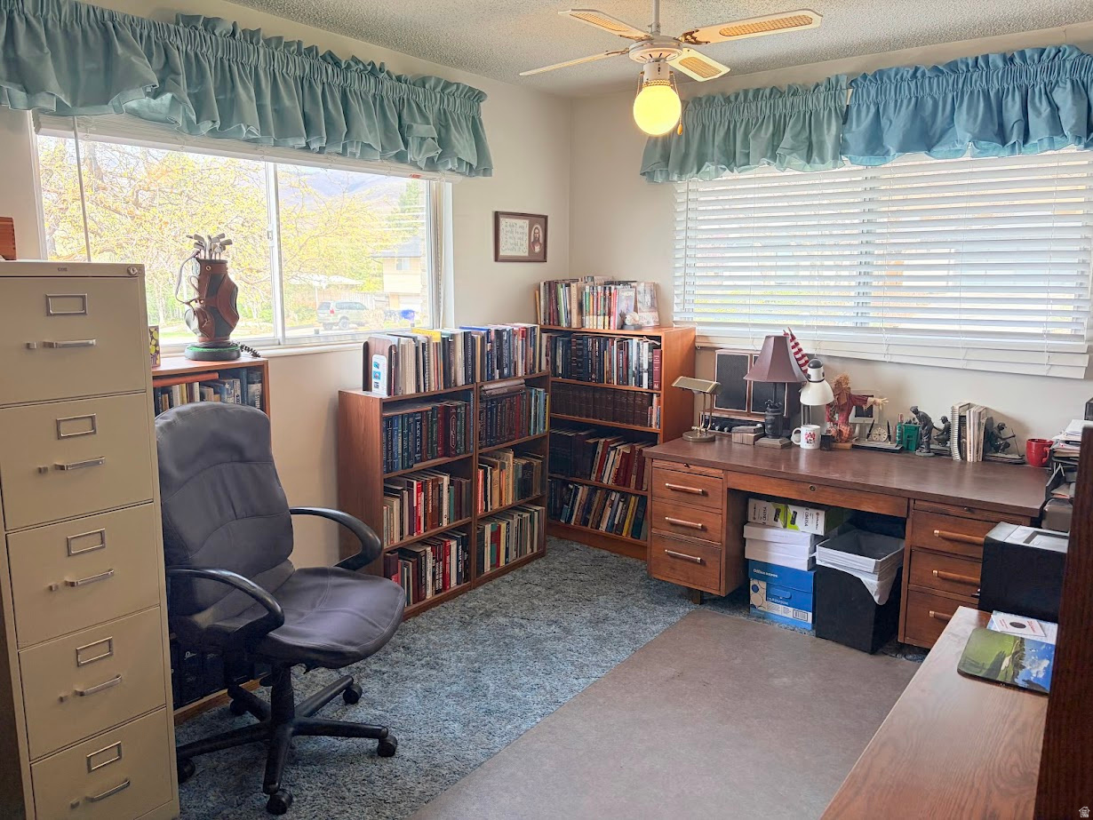 OAKRIDGE MANOR PLOT J - Residential