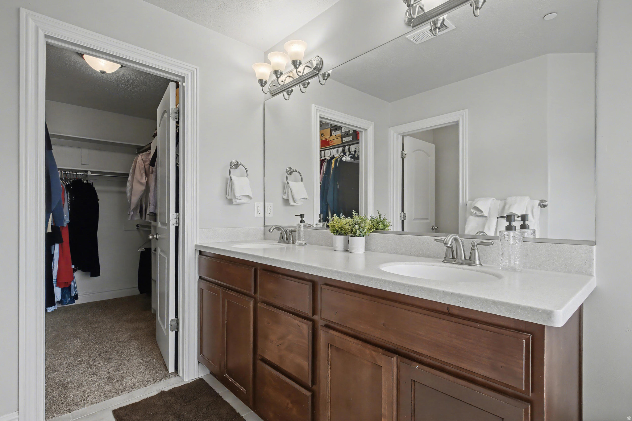 OAK HILL ESTATES - Residential