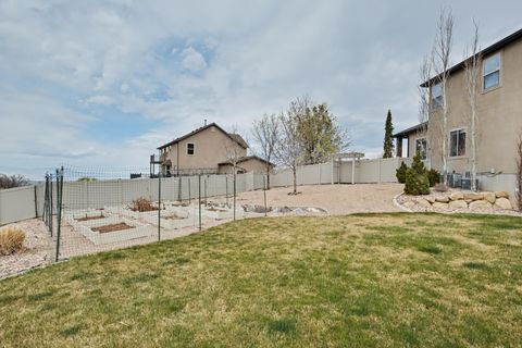 Tiny photo for 200 S MAHOGANY WAY, Elk Ridge, UT 84651 (MLS # 2147837)