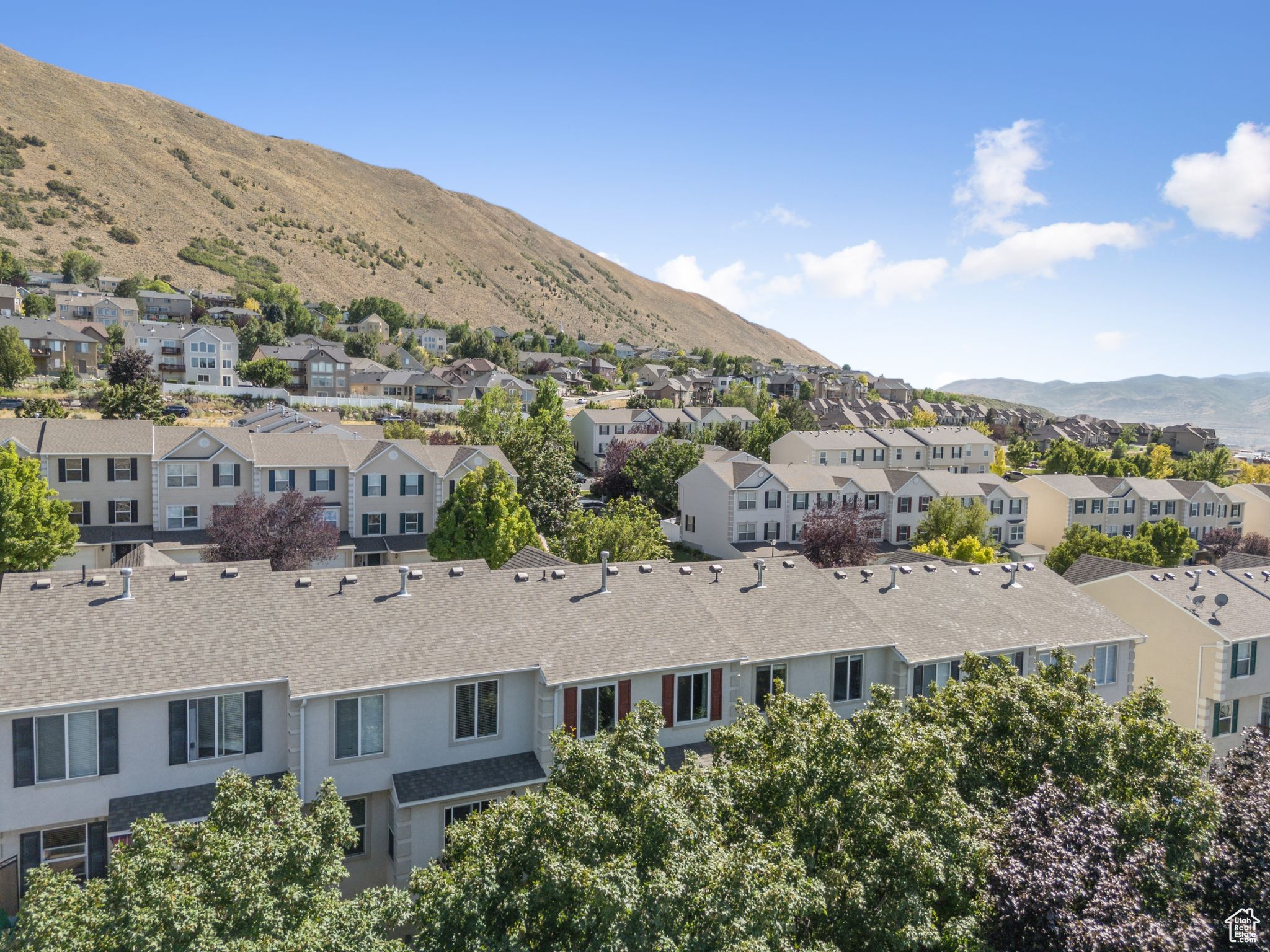 CASTLE HILL - Residential