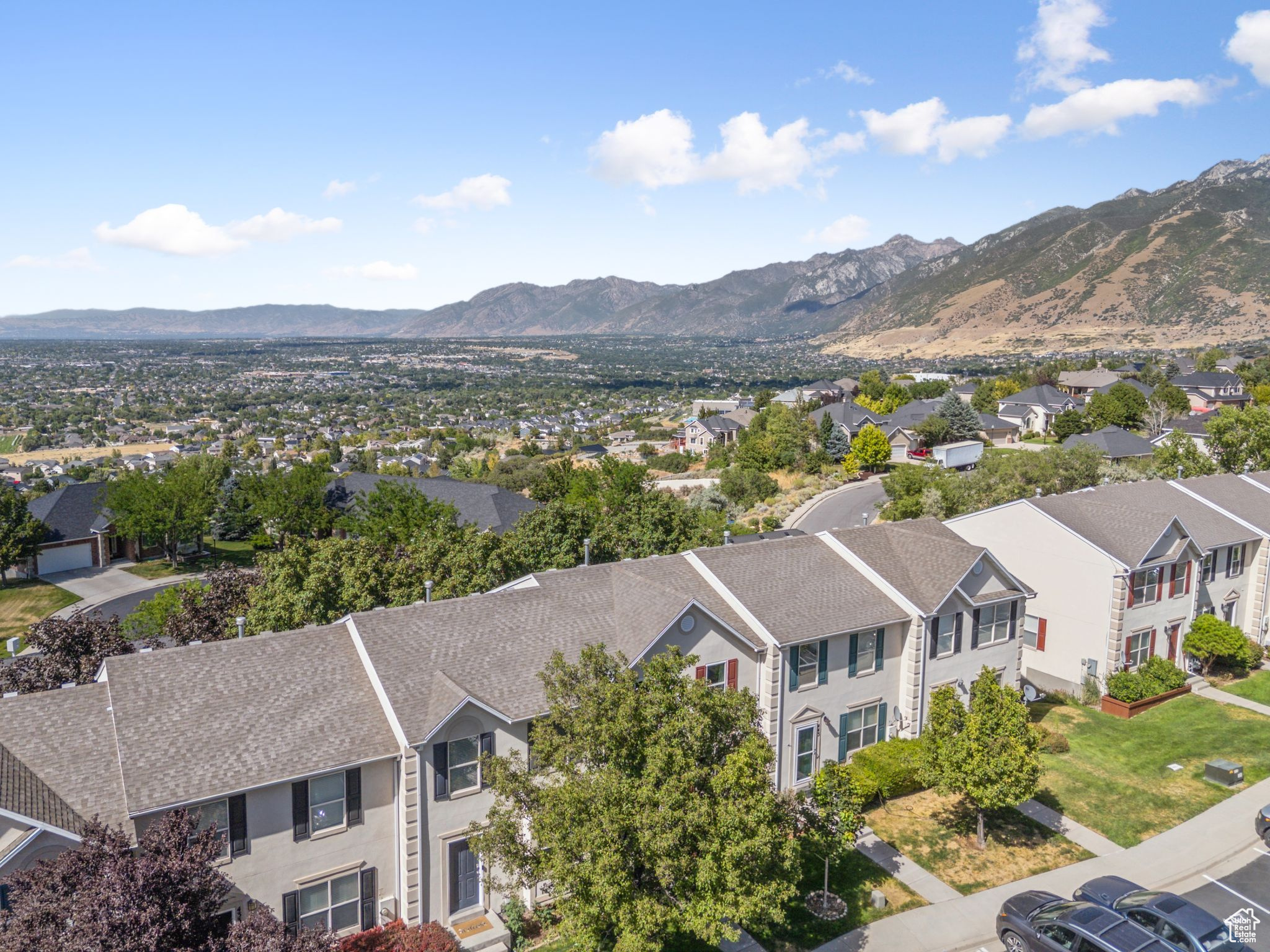 CASTLE HILL - Residential