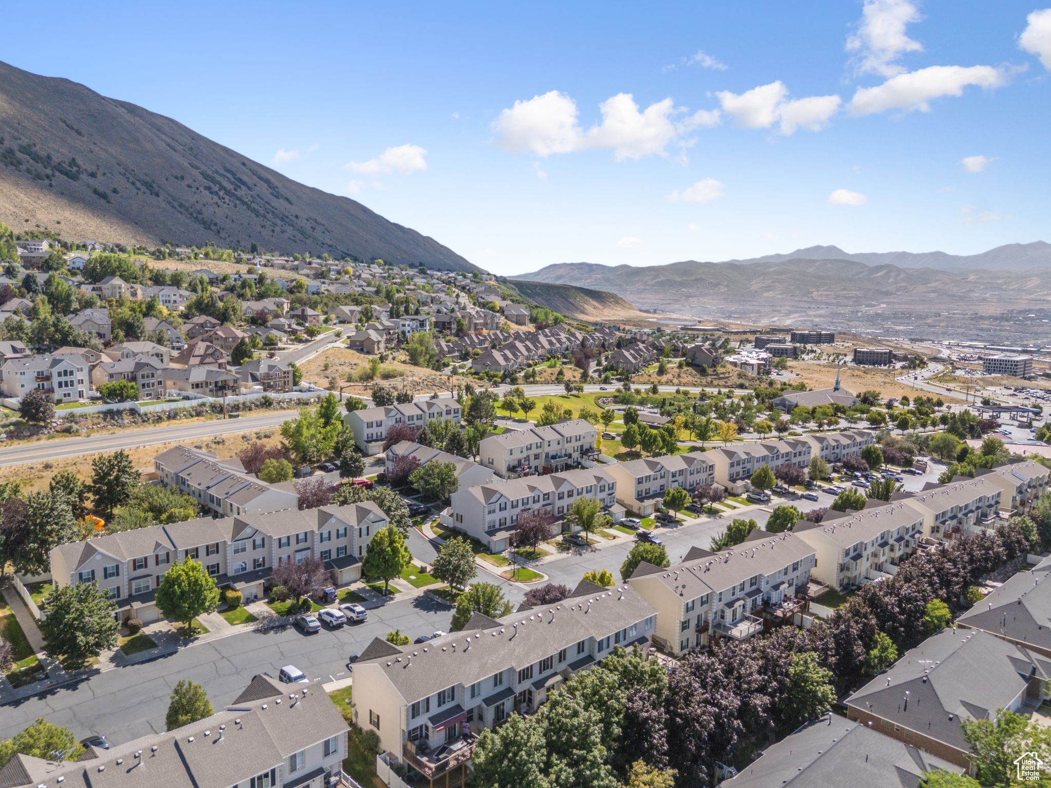 CASTLE HILL - Residential