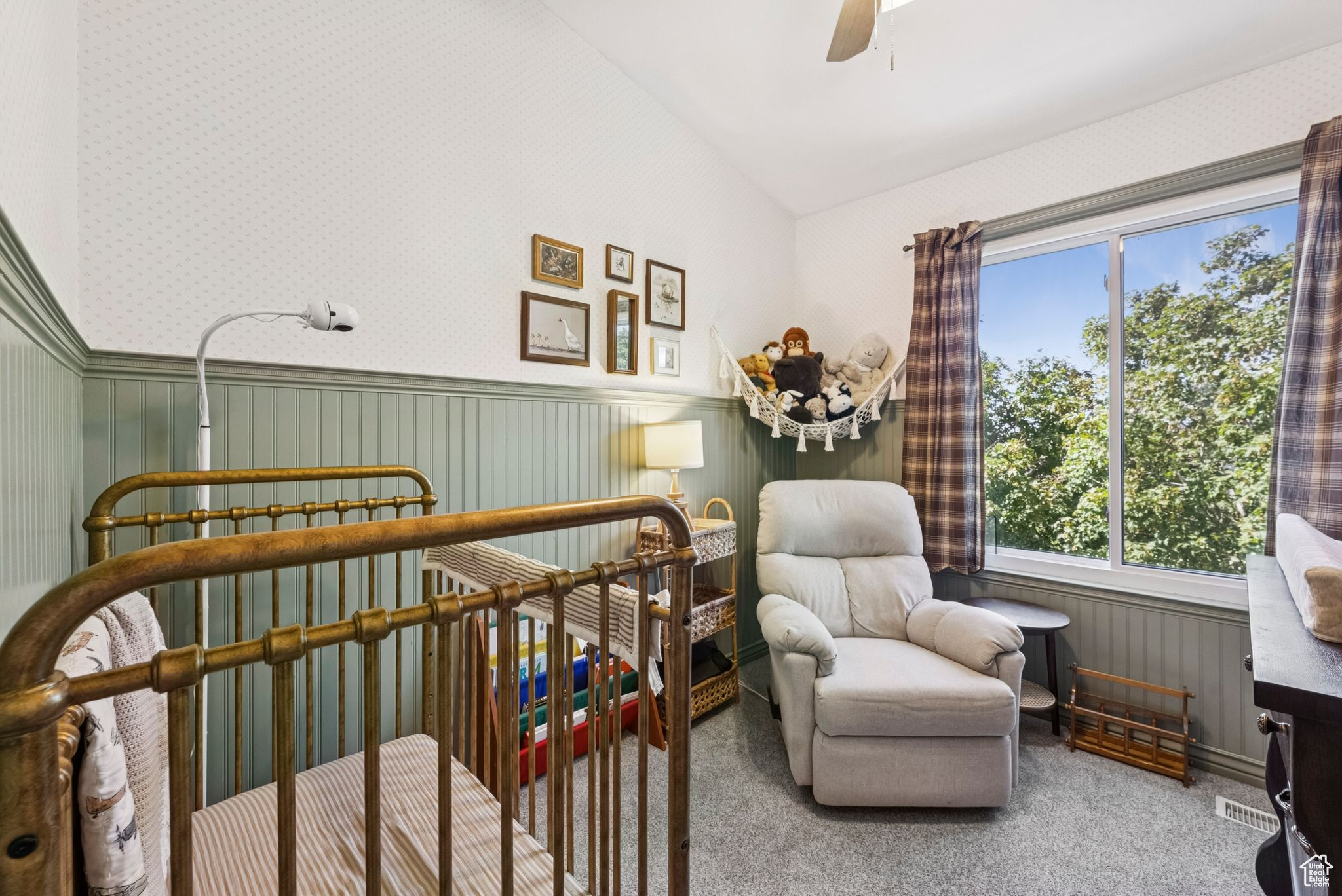 CASTLE HILL - Residential