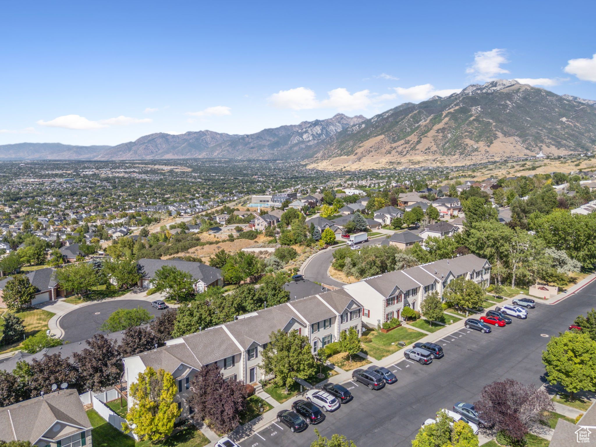 CASTLE HILL - Residential