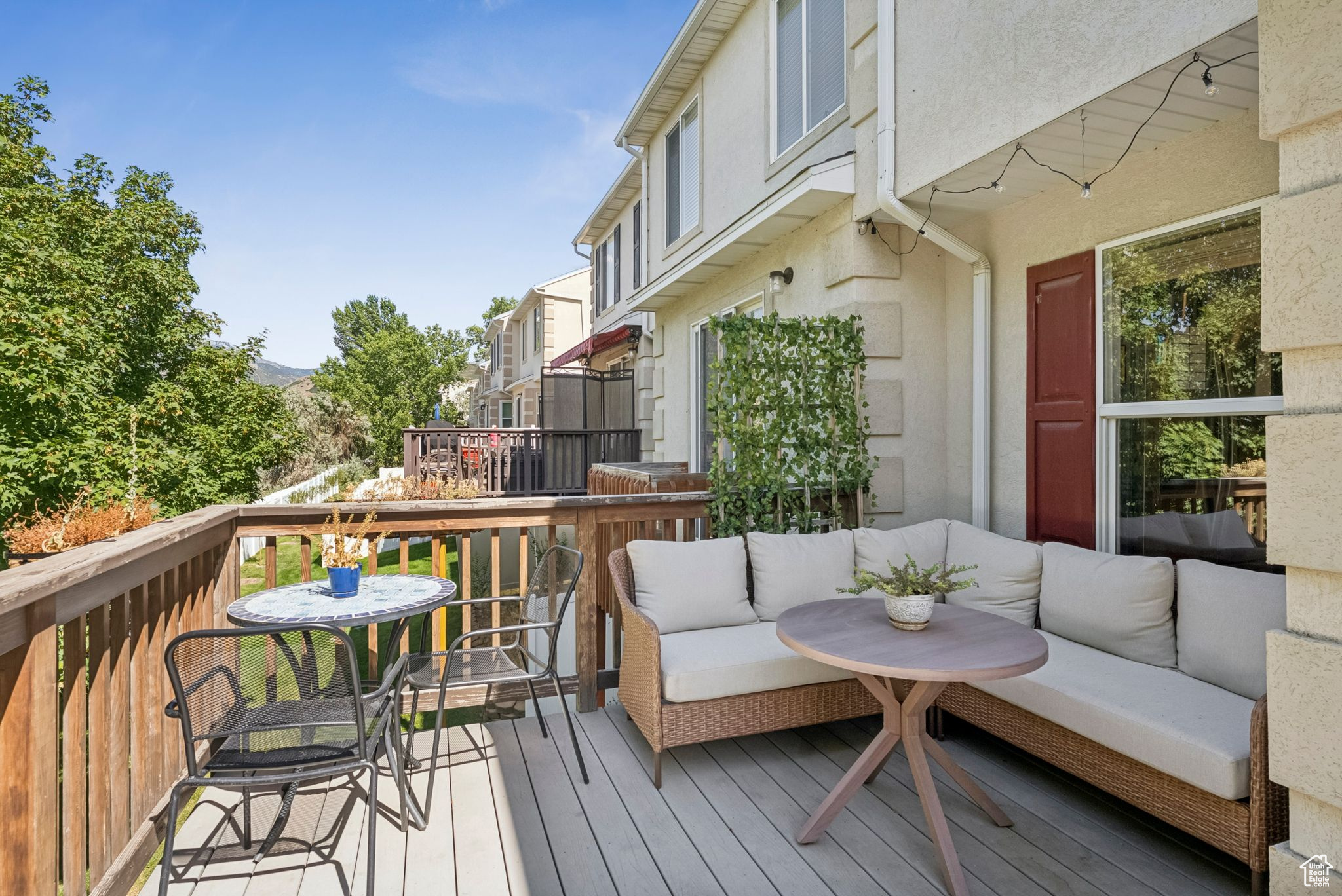 CASTLE HILL - Residential