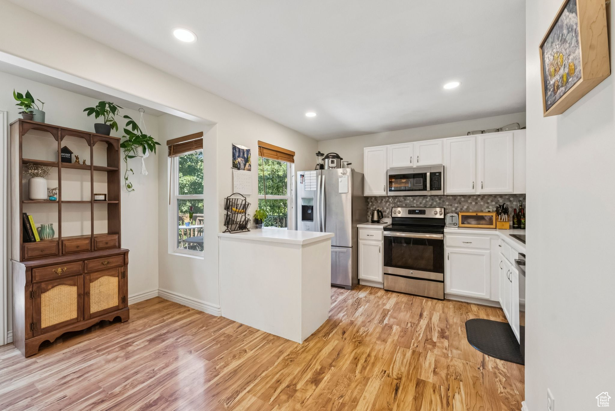 CASTLE HILL - Residential