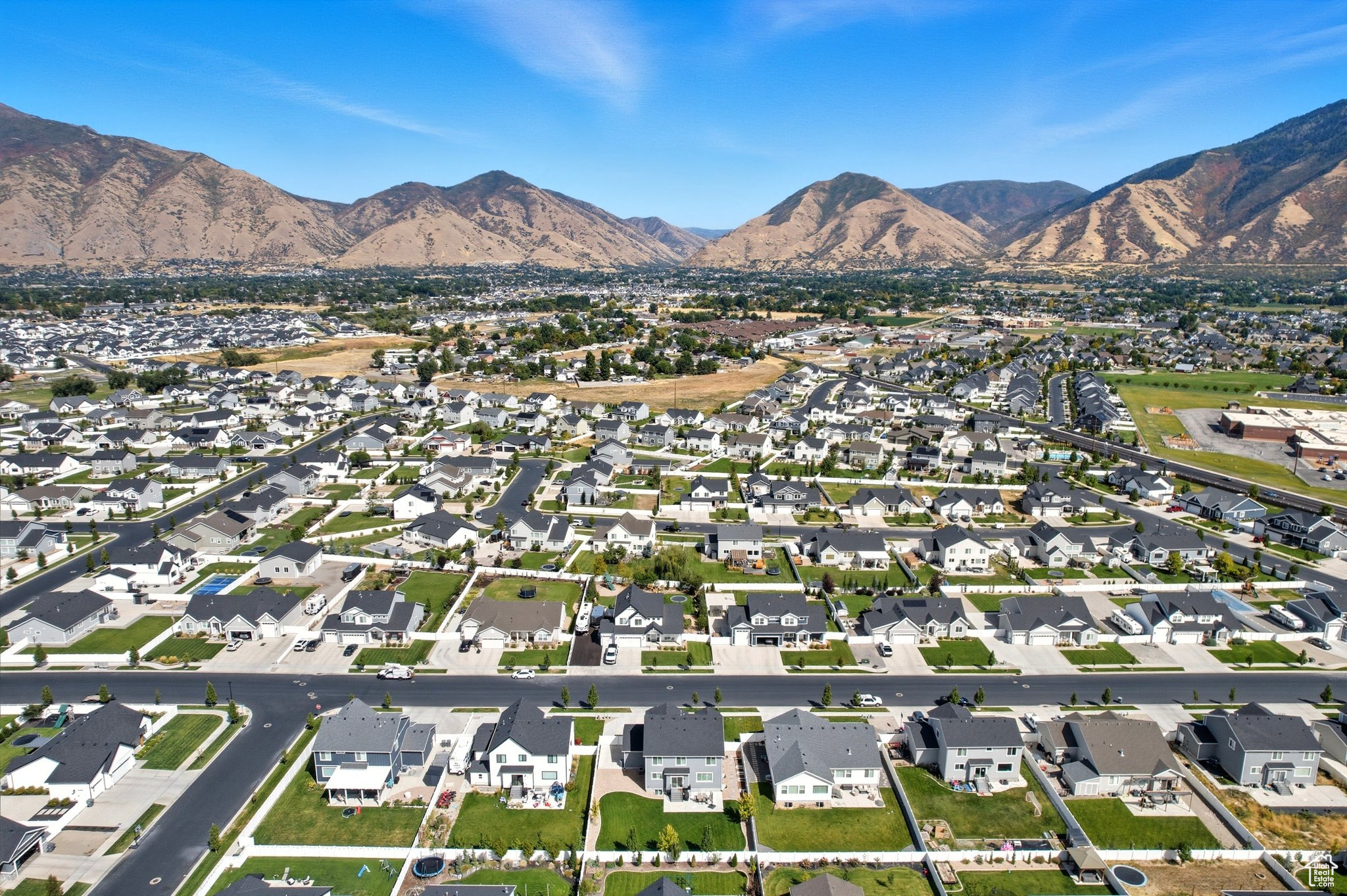MAPLETON GROVE - Residential