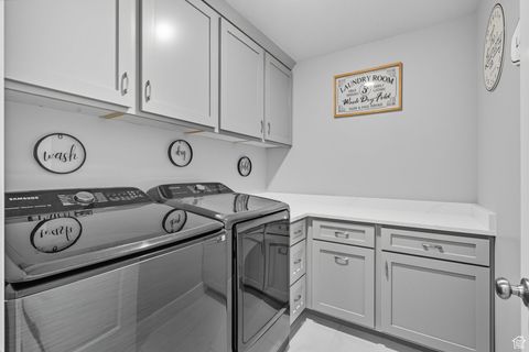 Tiny photo for 572 S CHAMBERLAIN ST, Mapleton, UT 84664 (MLS # 2112816)