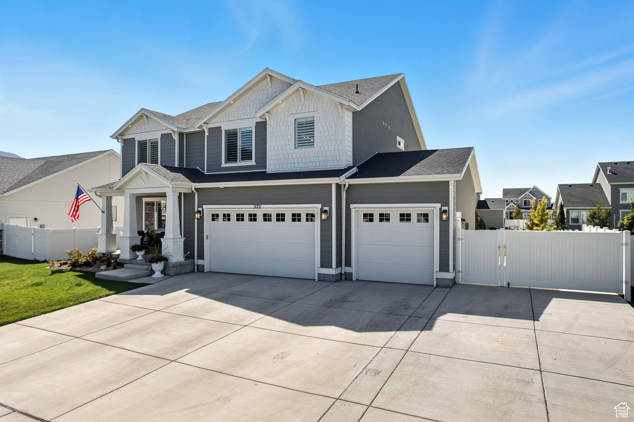 MAPLETON GROVE - Residential