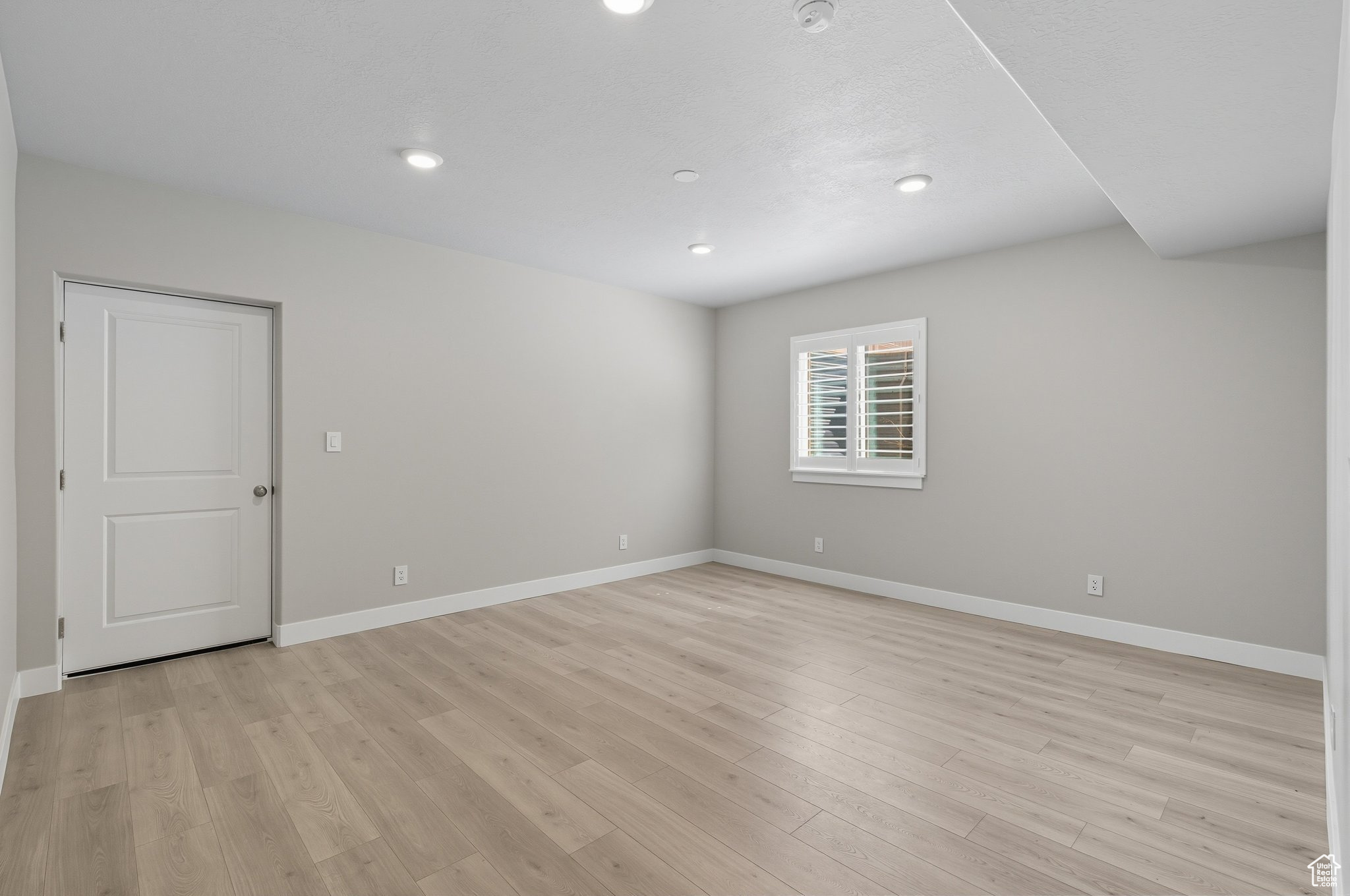 MAPLETON GROVE - Residential