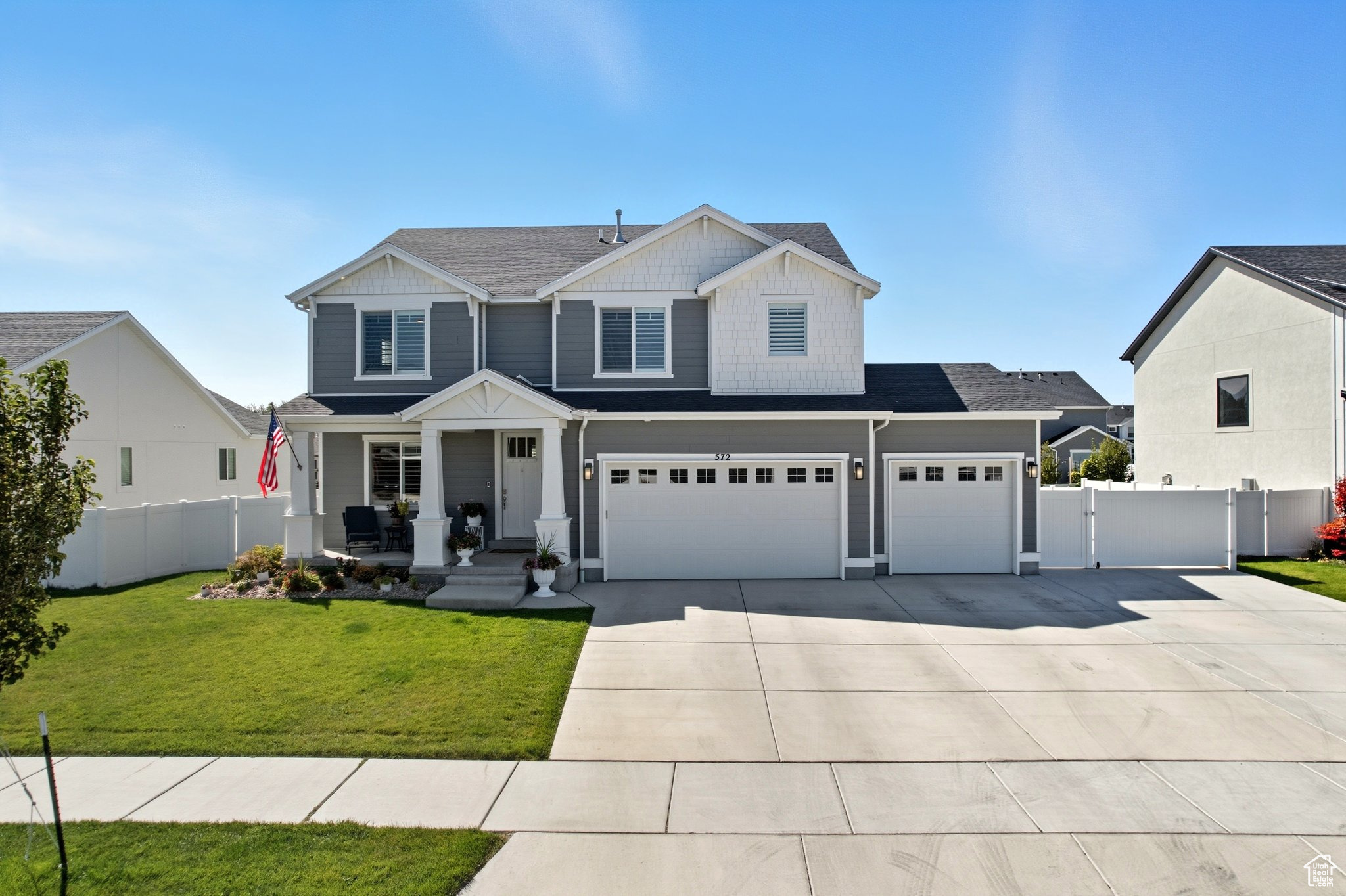 MAPLETON GROVE - Residential