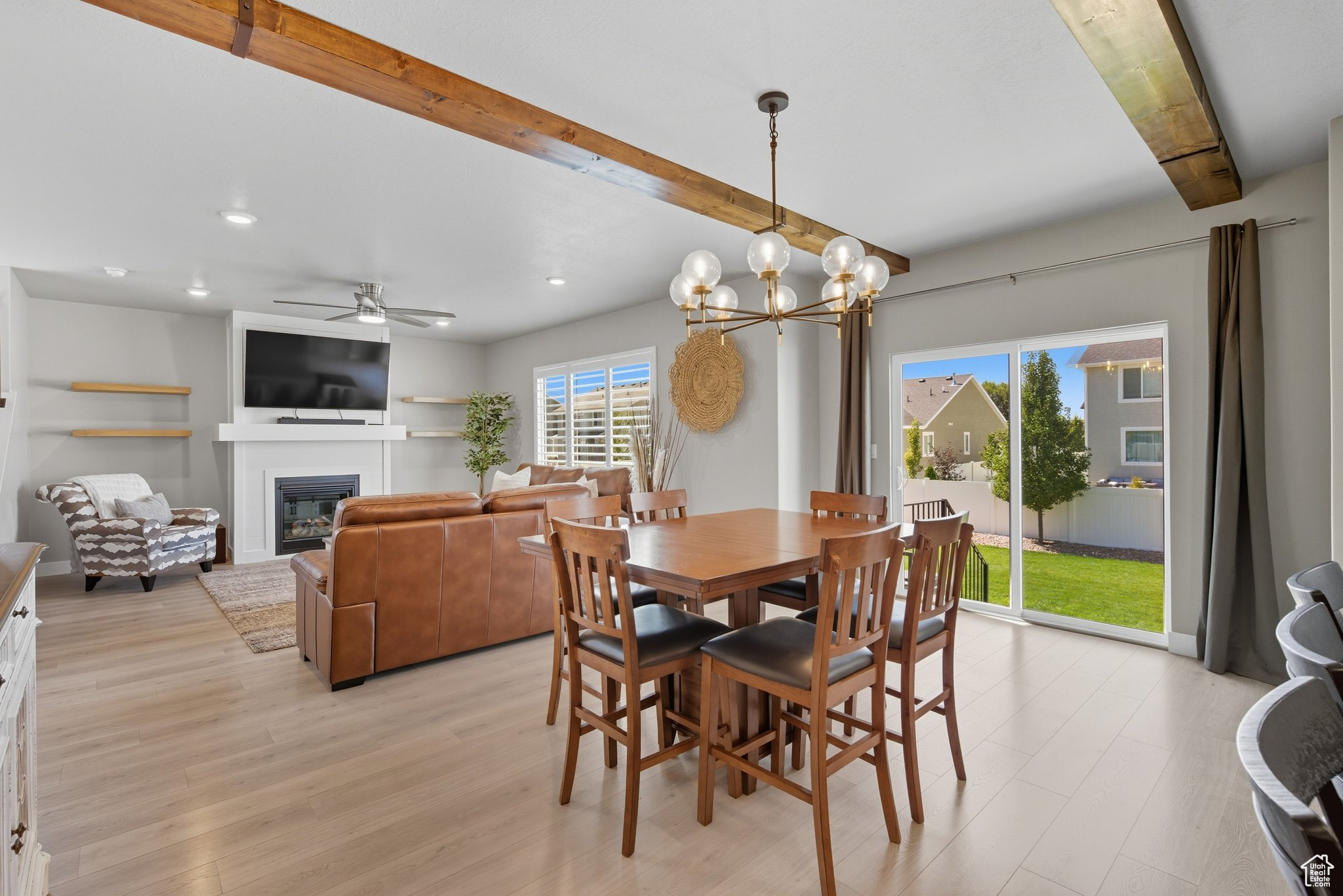 MAPLETON GROVE - Residential