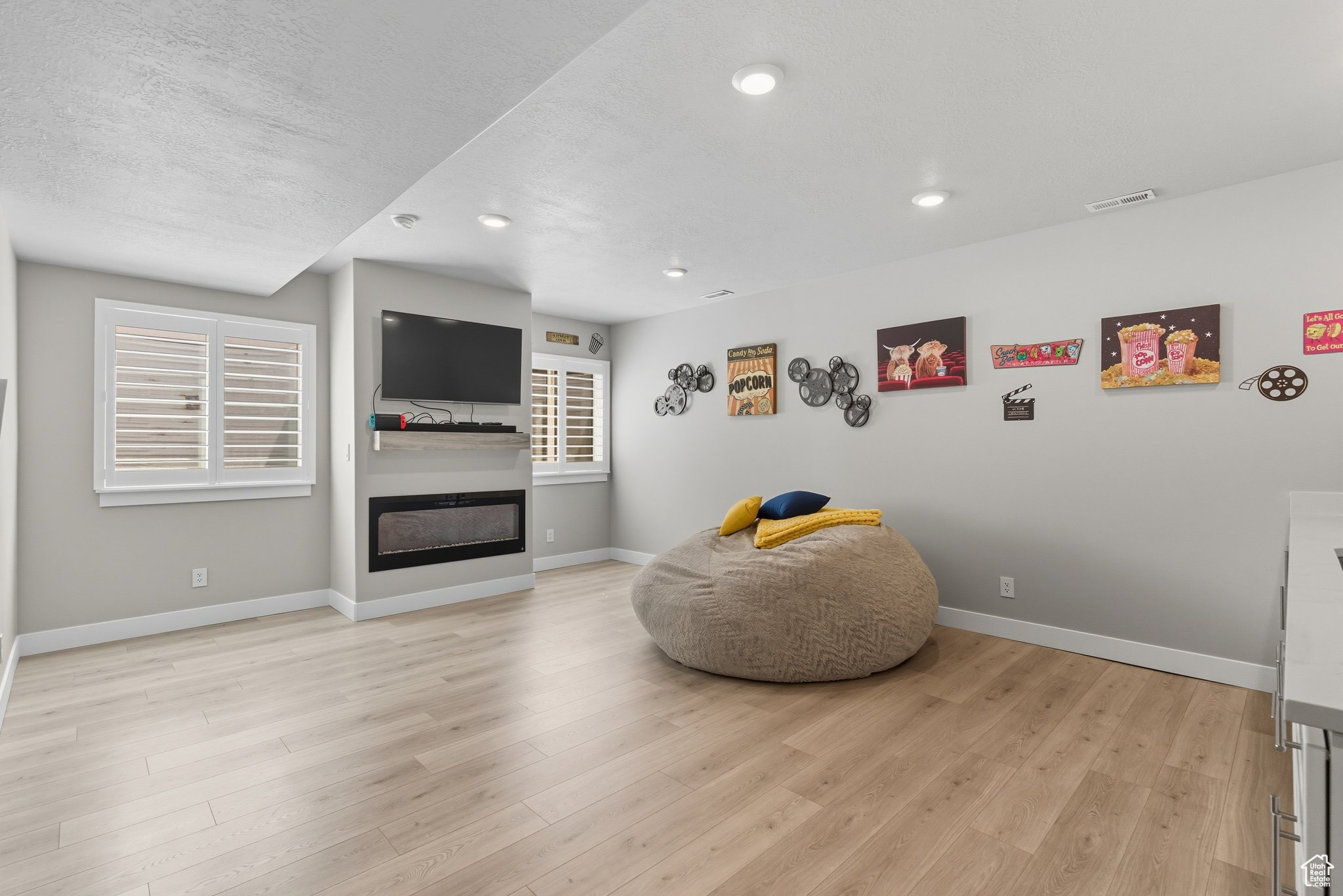 MAPLETON GROVE - Residential