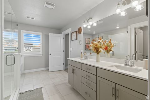 Tiny photo for 572 S CHAMBERLAIN ST, Mapleton, UT 84664 (MLS # 2112816)