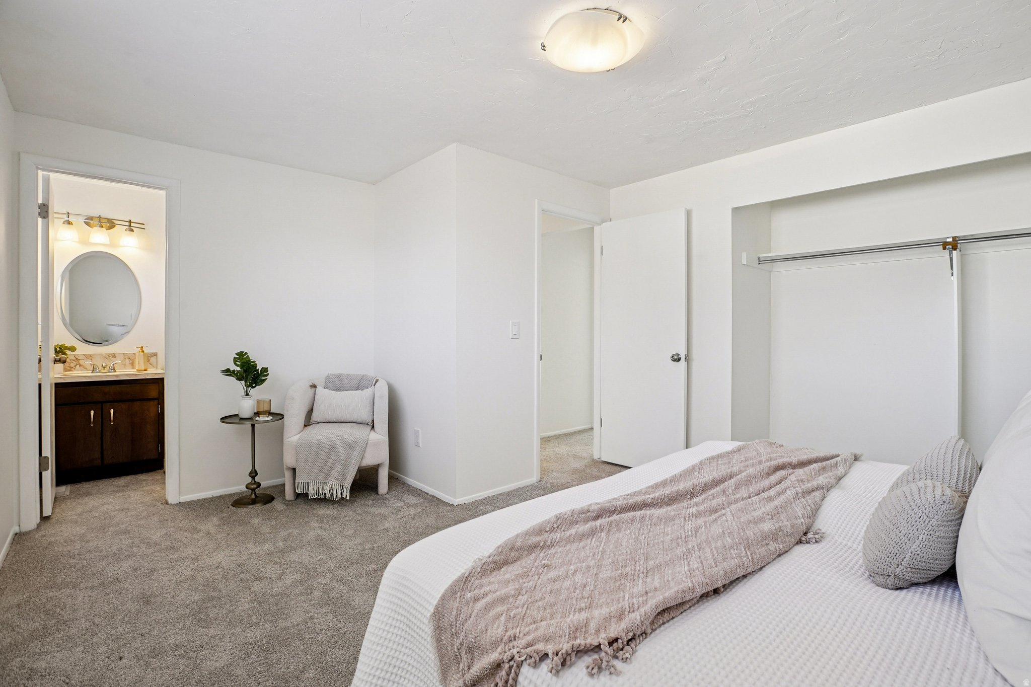 RIVIERA HEIGHTS - Residential