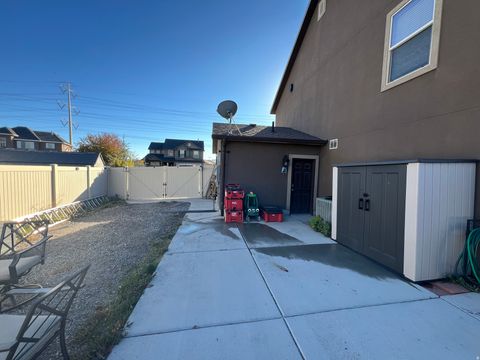 Tiny photo for 811 E SANDHILL CT #201, Lehi, UT 84043 (MLS # 2120881)