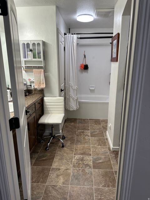 Tiny photo for 811 E SANDHILL CT #201, Lehi, UT 84043 (MLS # 2120881)