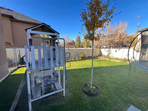 Tiny photo for 811 E SANDHILL CT #201, Lehi, UT 84043 (MLS # 2120881)