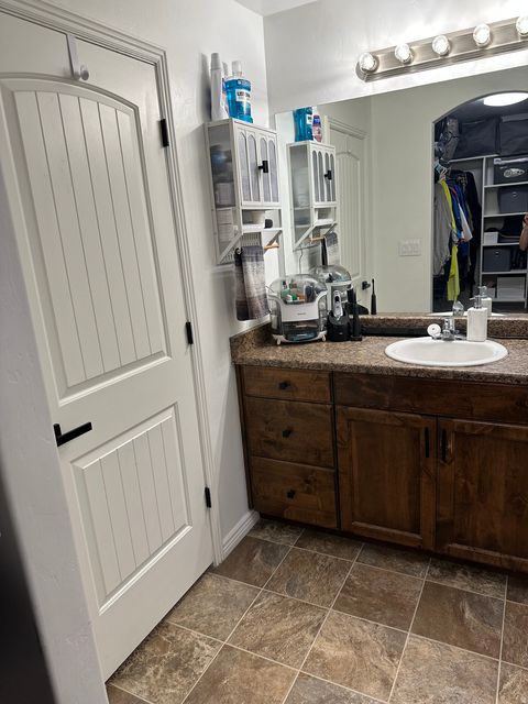 Tiny photo for 811 E SANDHILL CT #201, Lehi, UT 84043 (MLS # 2120881)