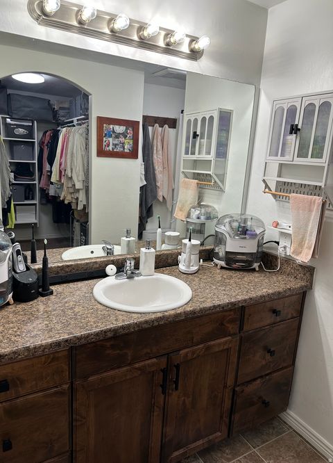 Tiny photo for 811 E SANDHILL CT #201, Lehi, UT 84043 (MLS # 2120881)