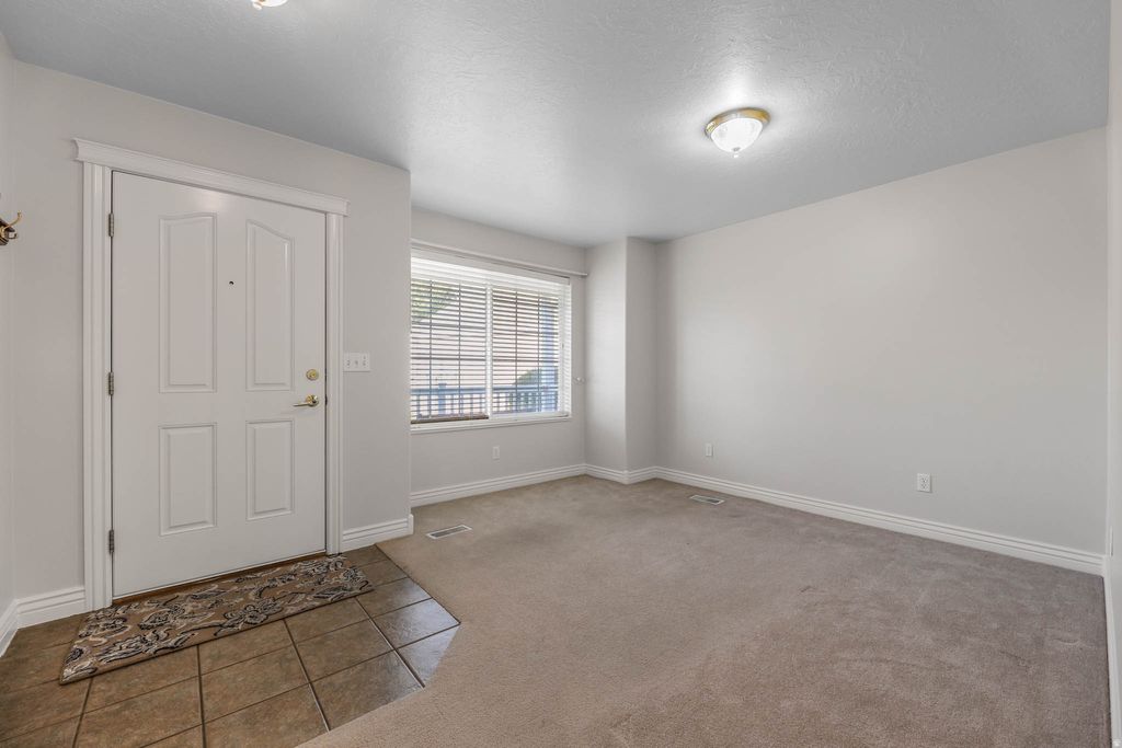 Photo of 2474 N DORCHESTER AVE, Harrisville, UT 84414 (MLS # 2125111)