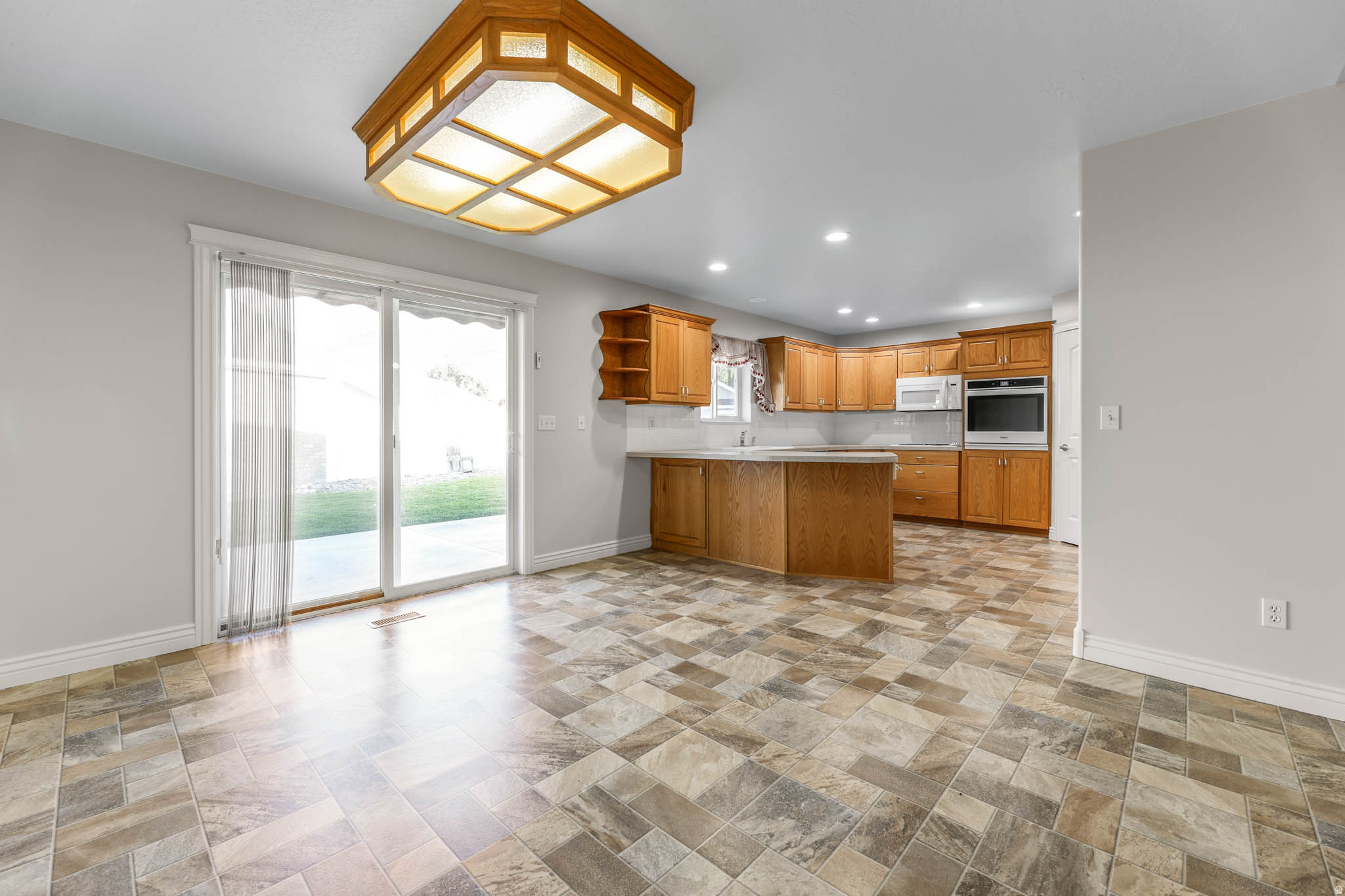 COTTAGES AT COLONIAL SPRINGS - Residential