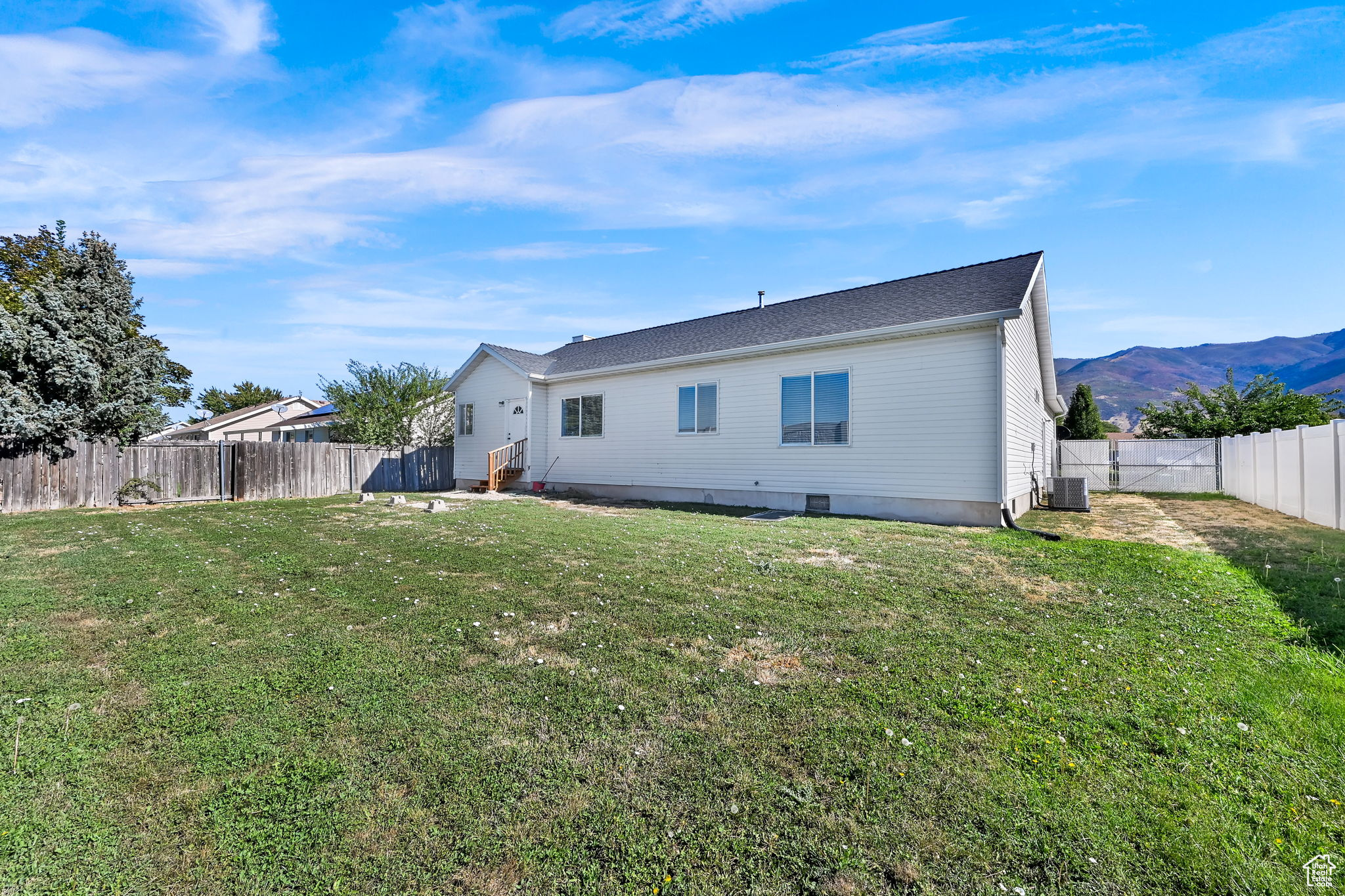 SEASONS - Residential