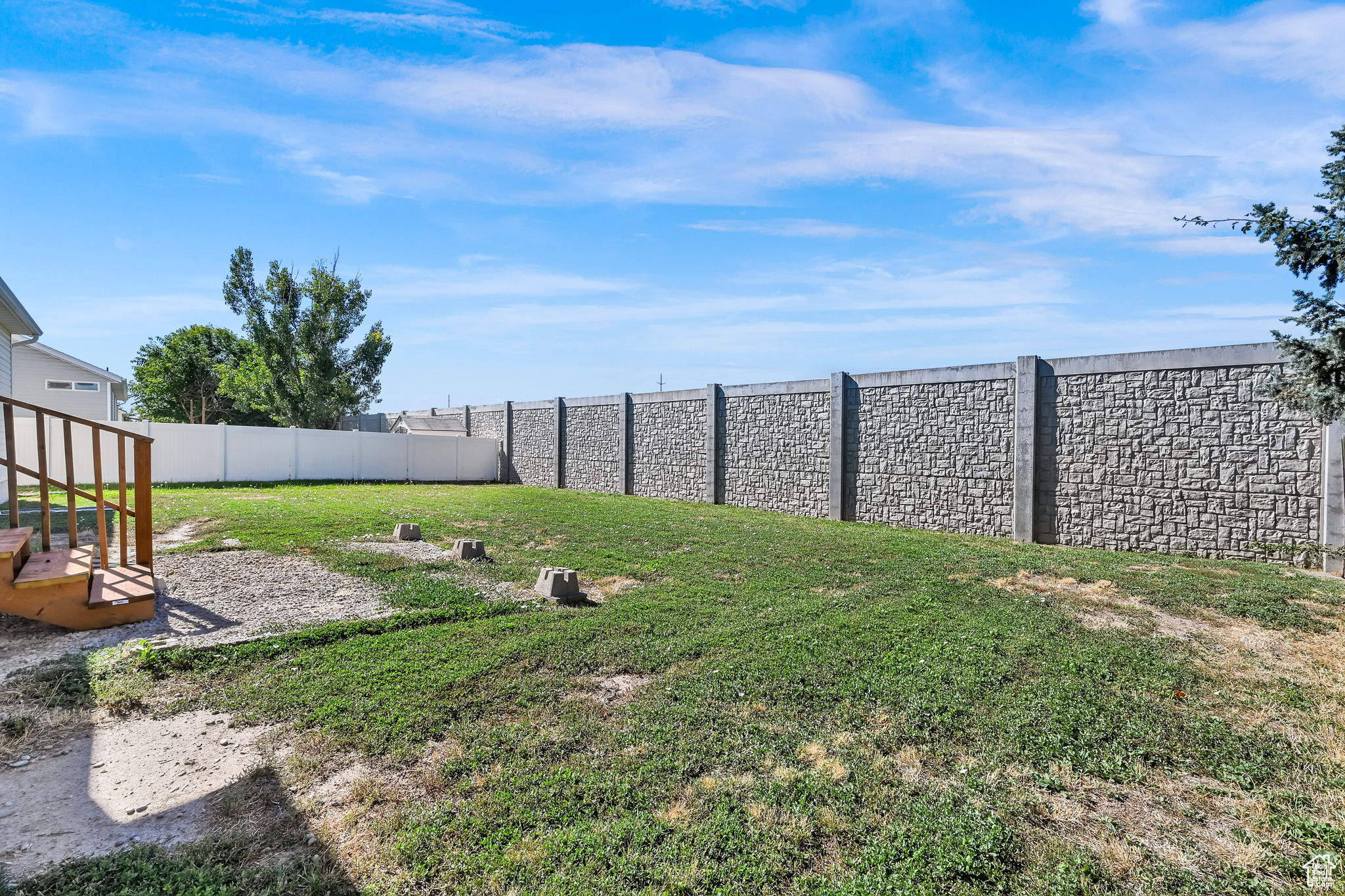 SEASONS - Residential