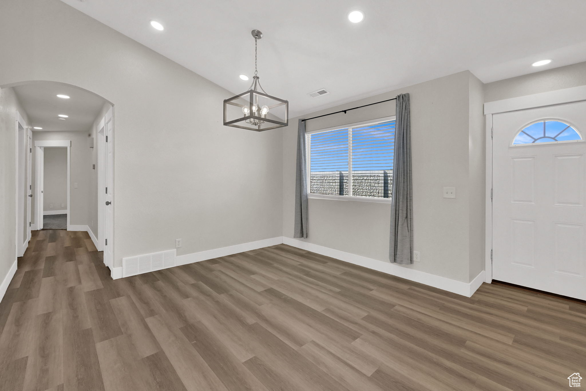 SEASONS - Residential