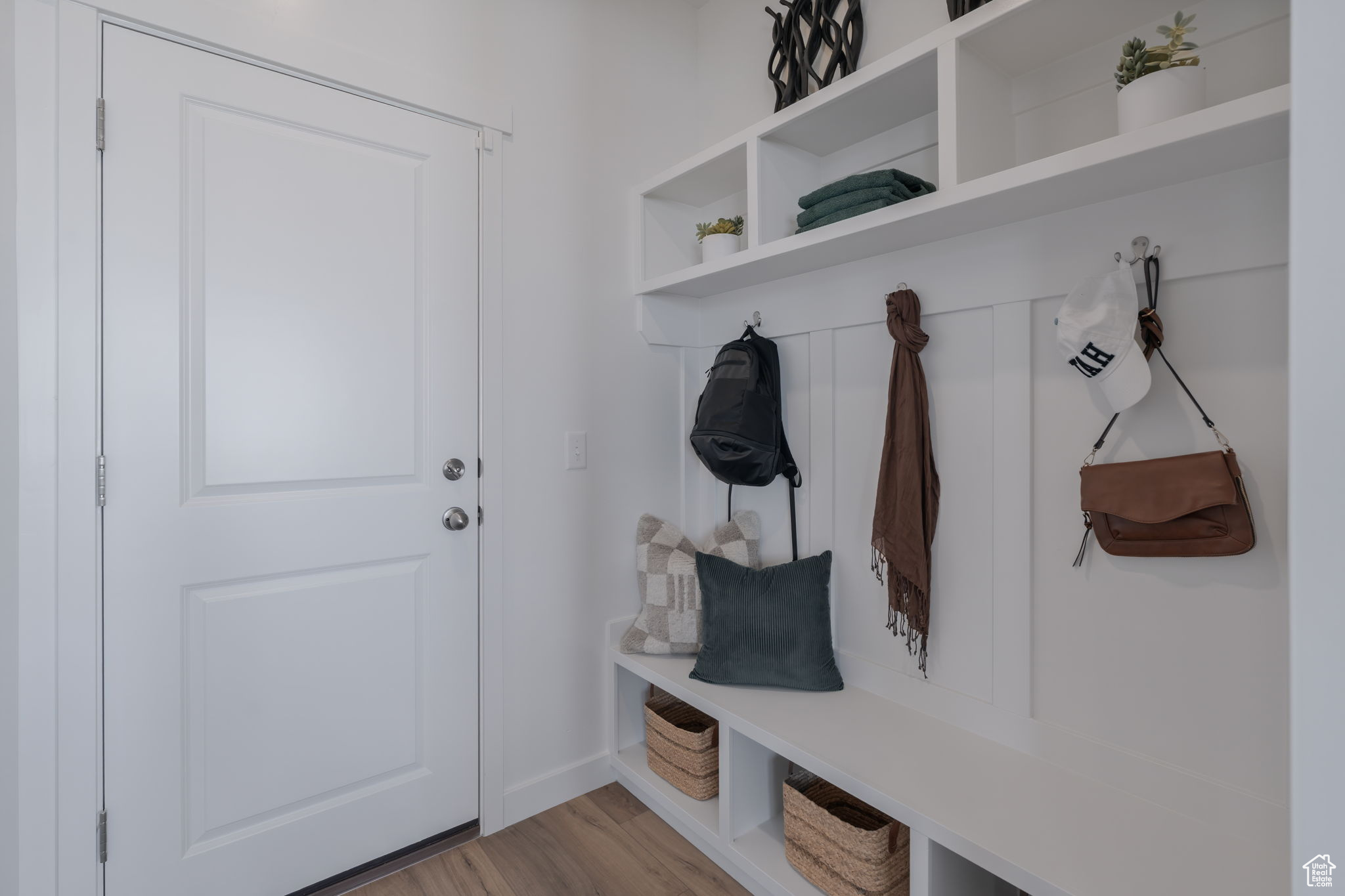 ESTATES AT PINNACLES AT EAGLE MOUNTAIN - Residential