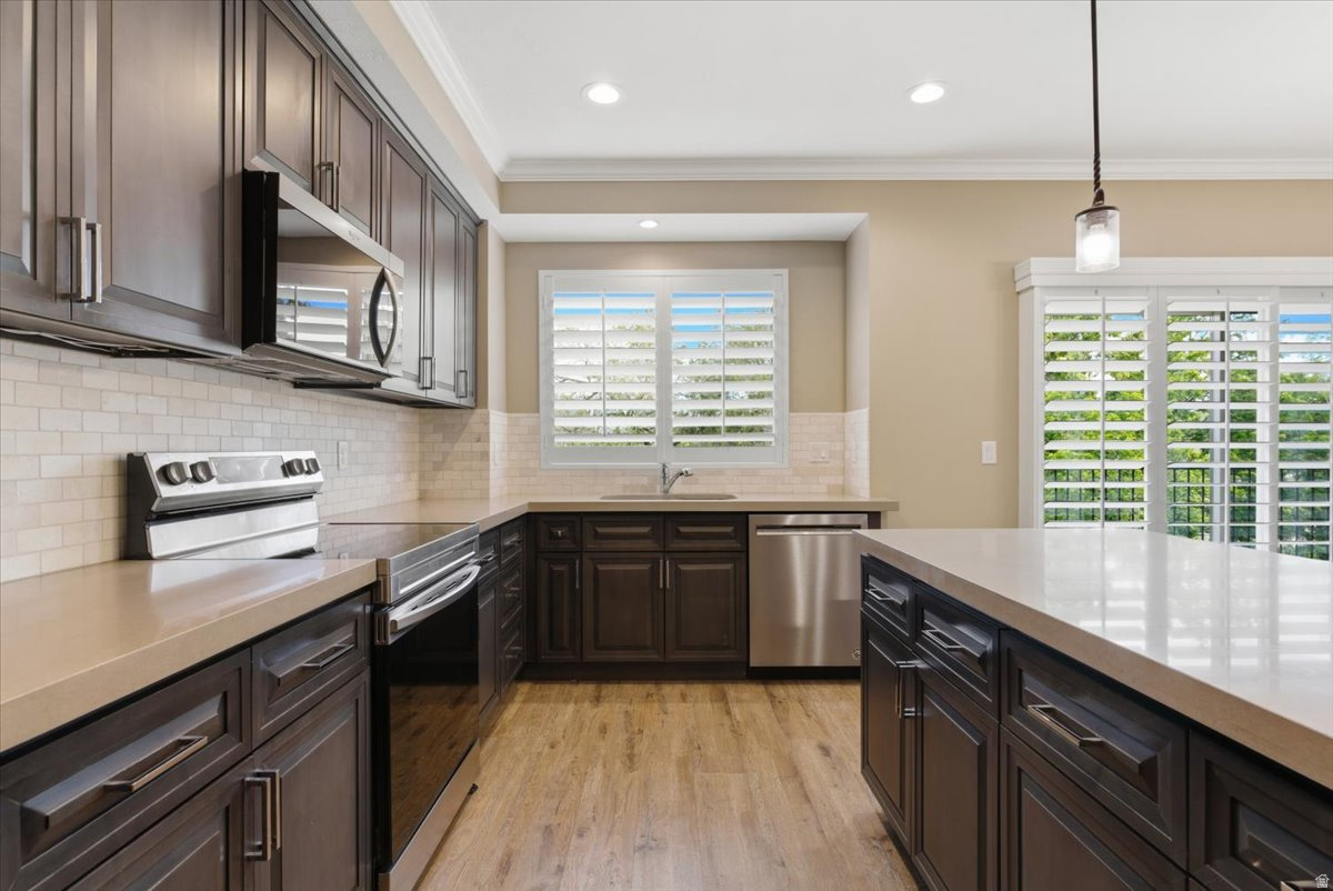 VILLAGES AT WOLF HOLLOW PHASE 3 - Residential