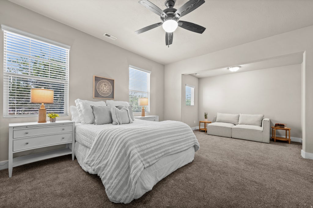 Photo of 1423 S MOUNTAIN VIEW CT, Woods Cross, UT 84087 (MLS # 2181883)