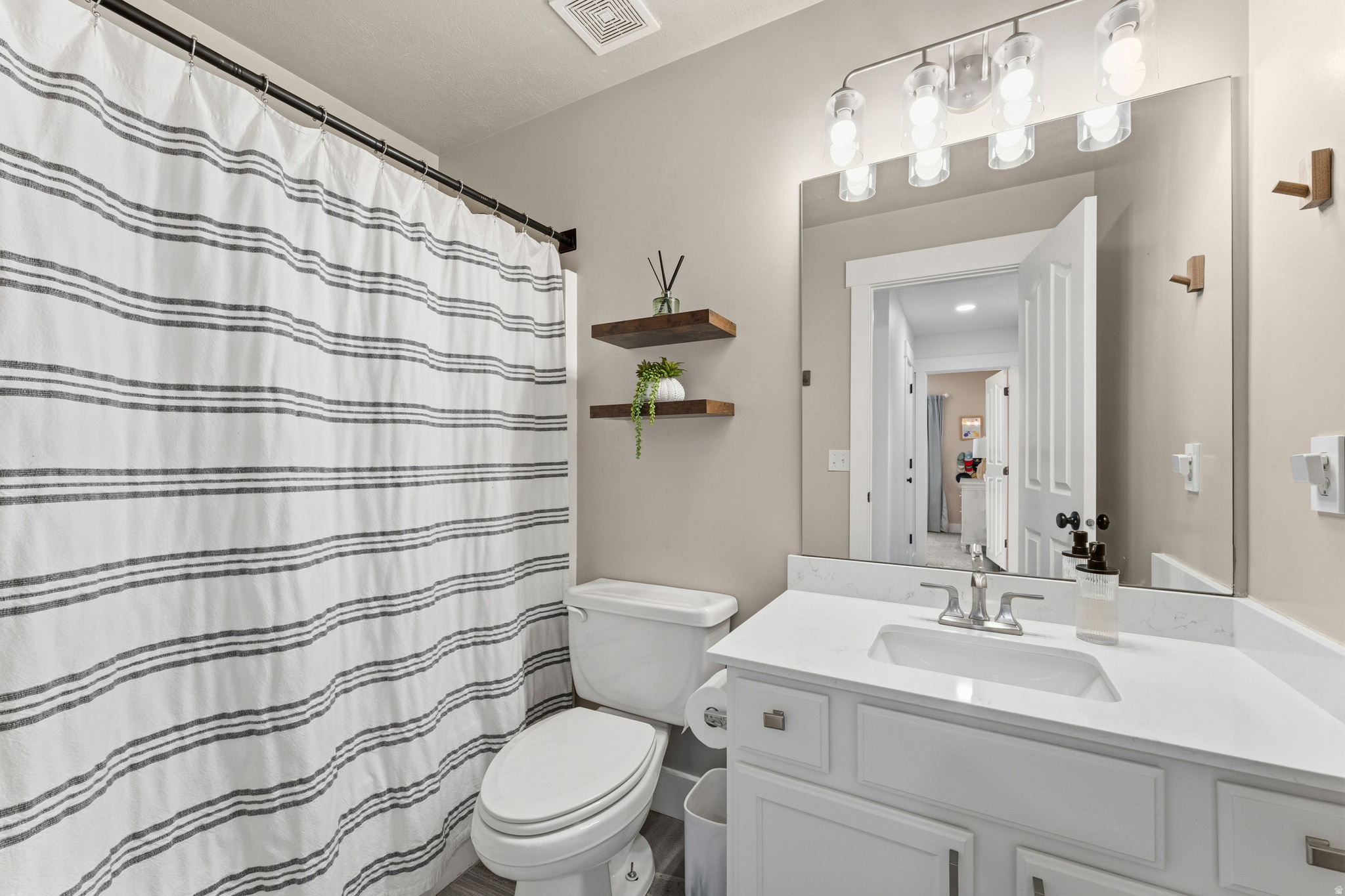 OAK VISTA AT SUNCREST - Residential