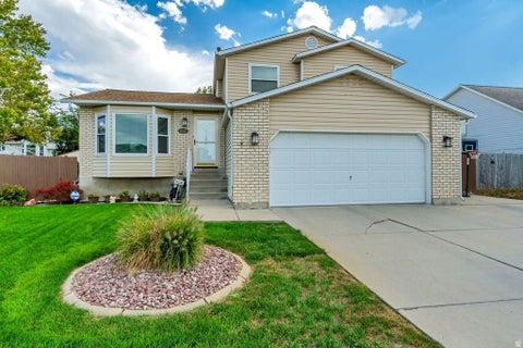 Tiny photo for 4337 W 3930 S, West Valley City, UT 84120 (MLS # 2181402)