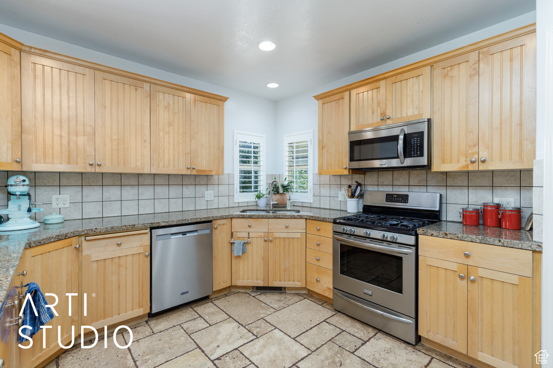 COUNTRY HAVEN ZONE2 - Residential