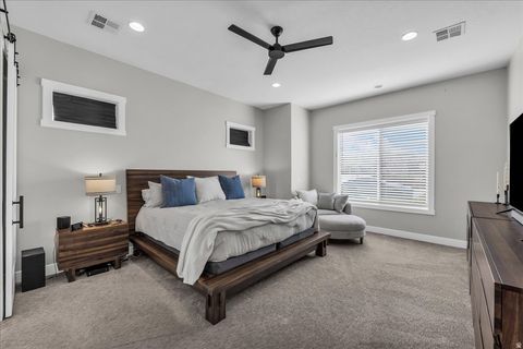 Tiny photo for 2723 E BRIARWOOD DR, Saint George, UT 84790 (MLS # 2140718)