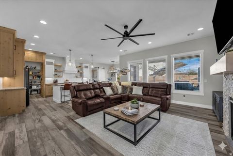 Tiny photo for 2723 E BRIARWOOD DR, Saint George, UT 84790 (MLS # 2140718)