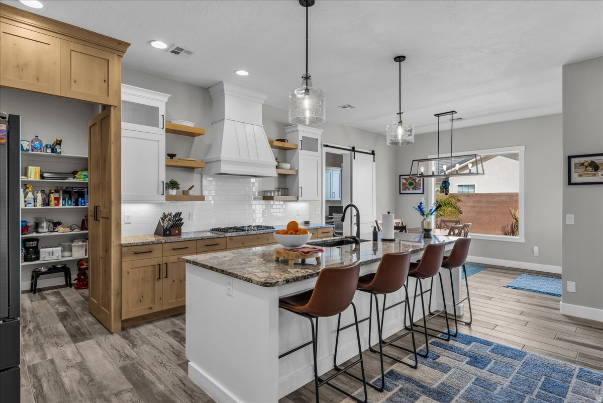 WILLOWS - Residential