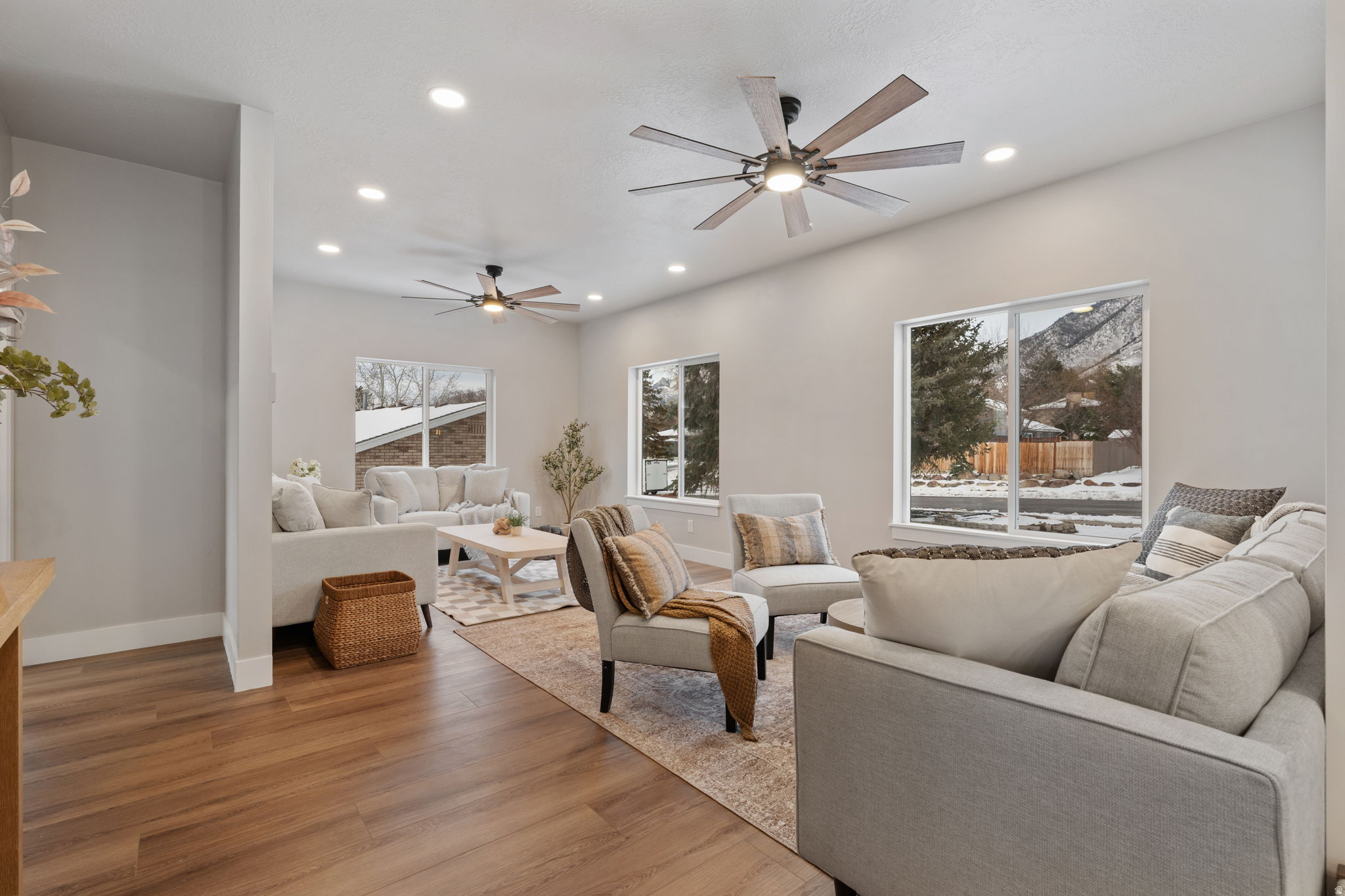 VILLAGE - Residential