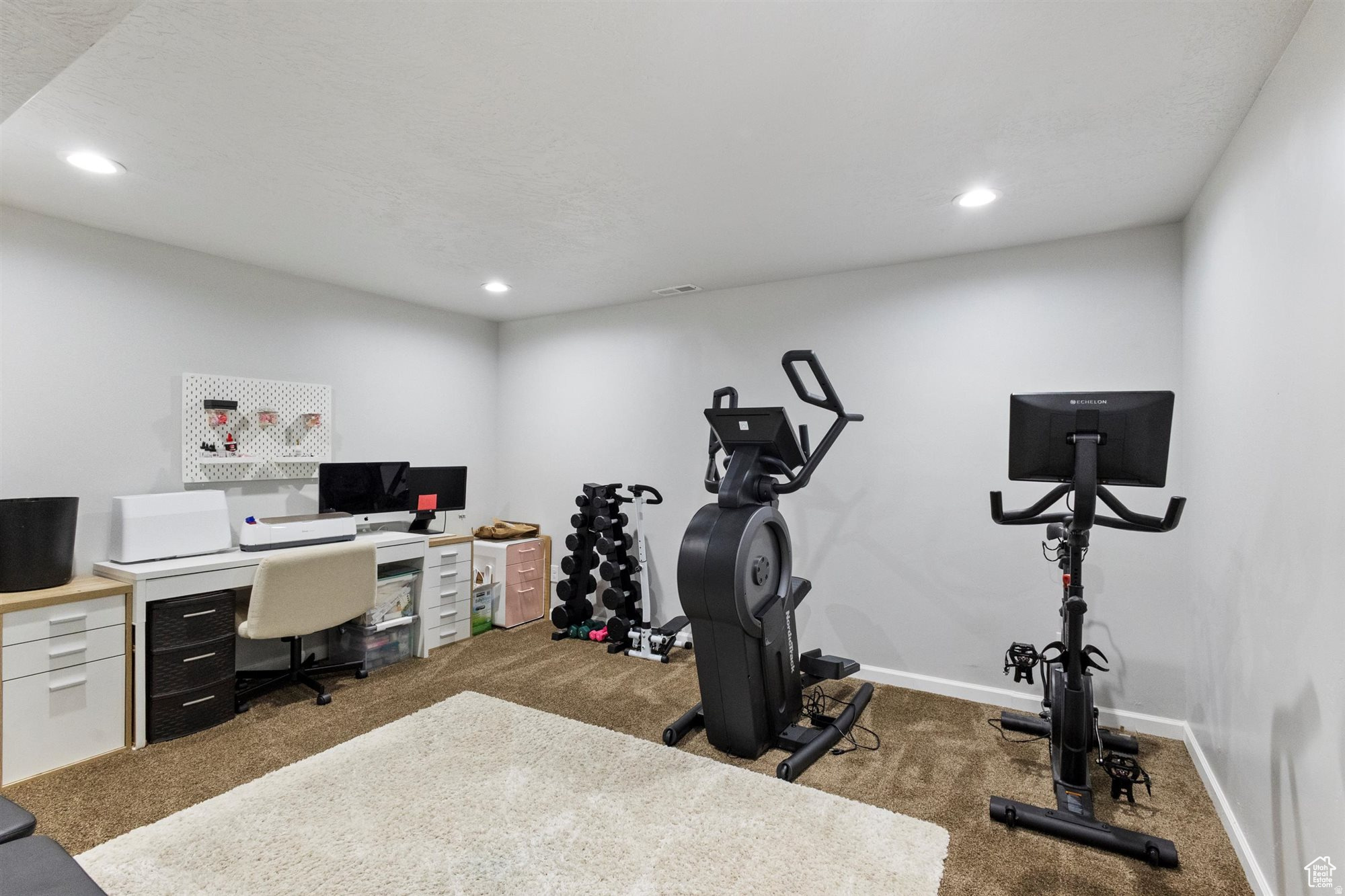 VILLAGE - Residential