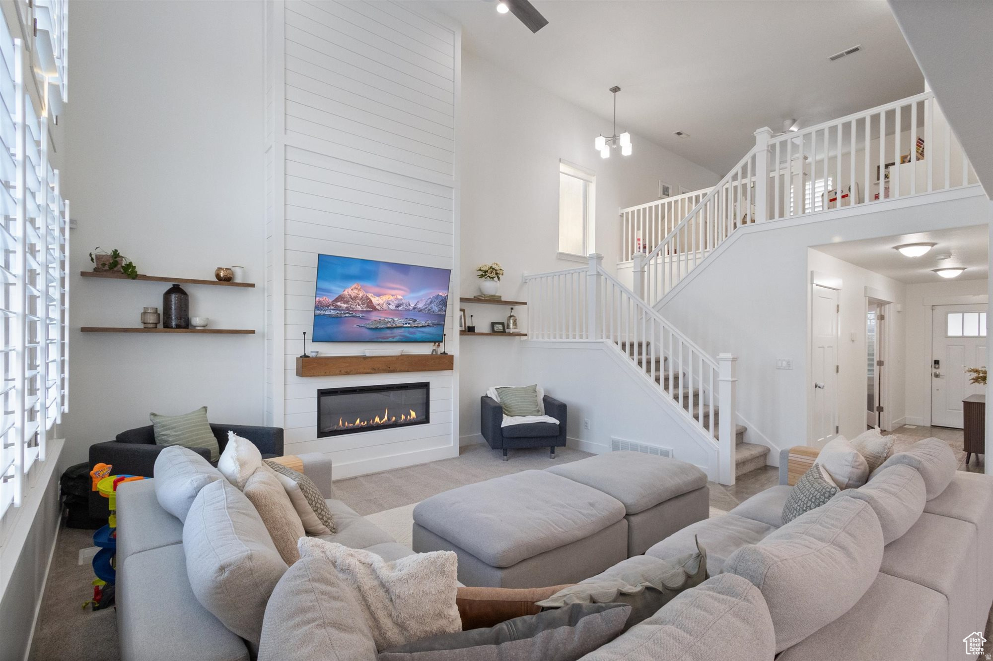 VILLAGE - Residential