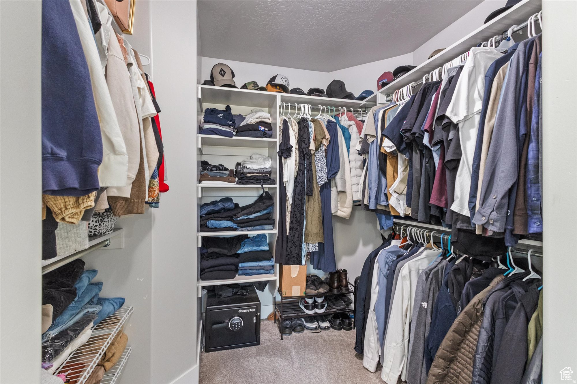 VILLAGE - Residential