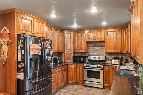 Tiny photo for 3168 W 1300 N, Clinton, UT 84015 (MLS # 2120705)