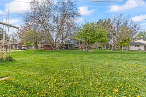 Tiny photo for 3168 W 1300 N, Clinton, UT 84015 (MLS # 2120705)