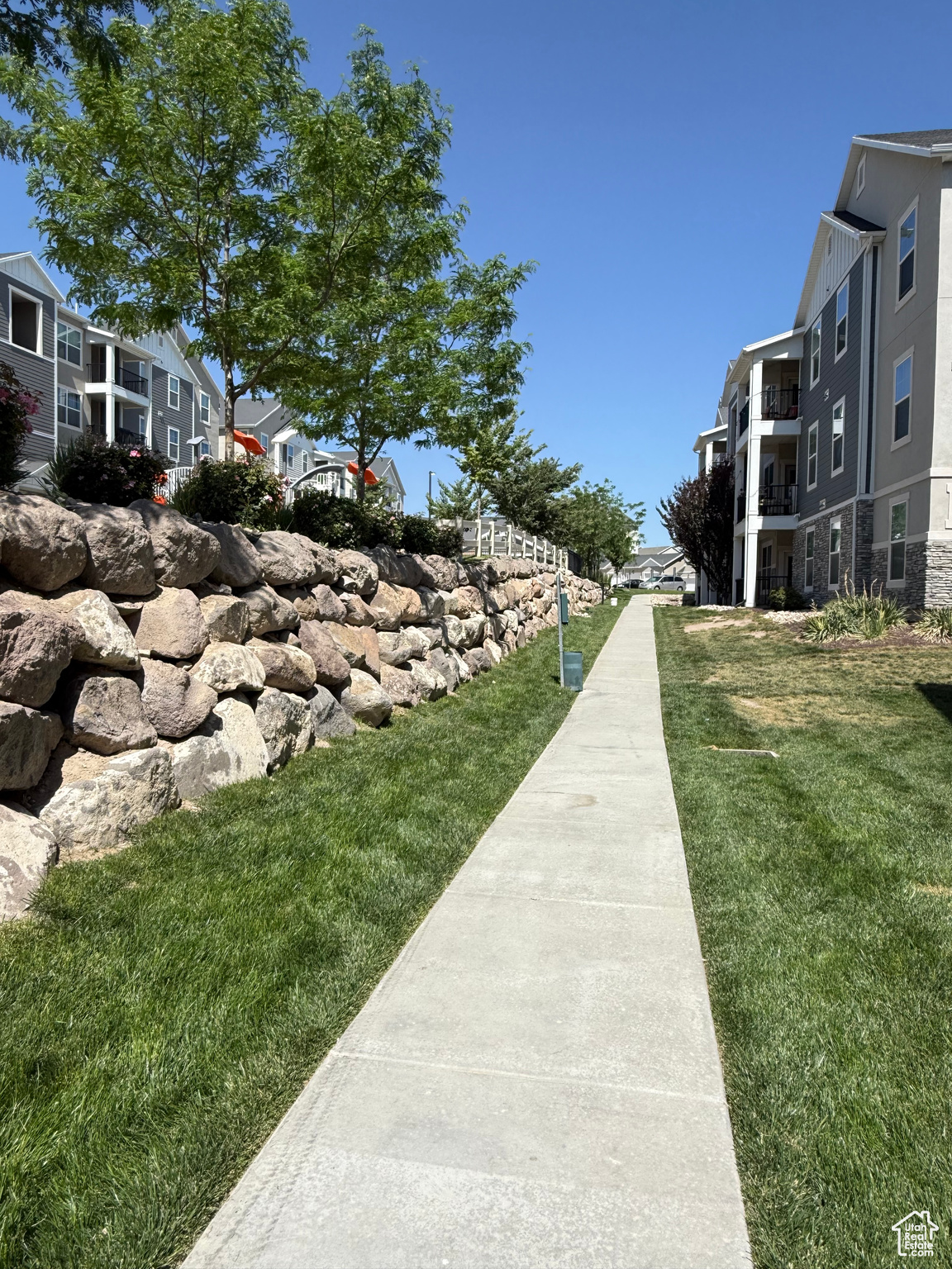 SADDLEBROOK - Residential