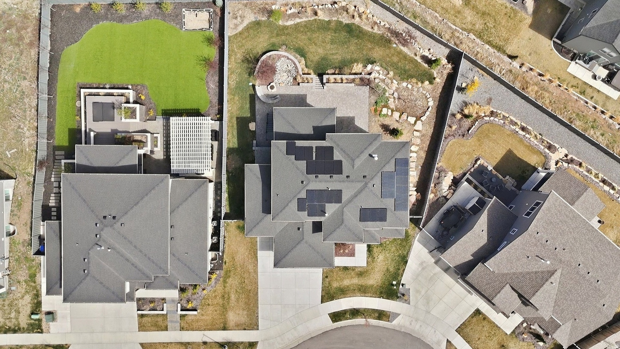 SUNCREST EDELWEISS - Residential