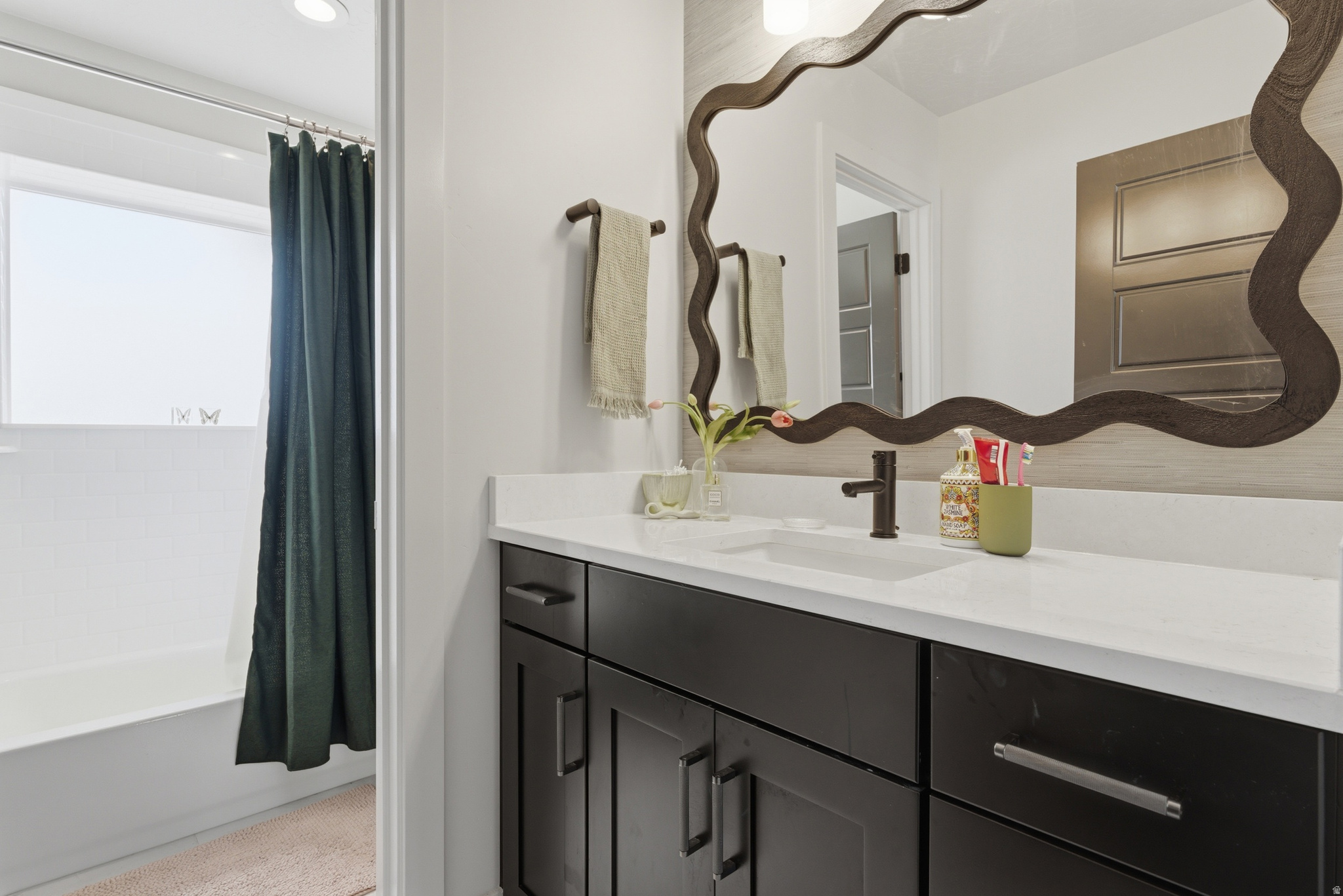 SUNCREST EDELWEISS - Residential